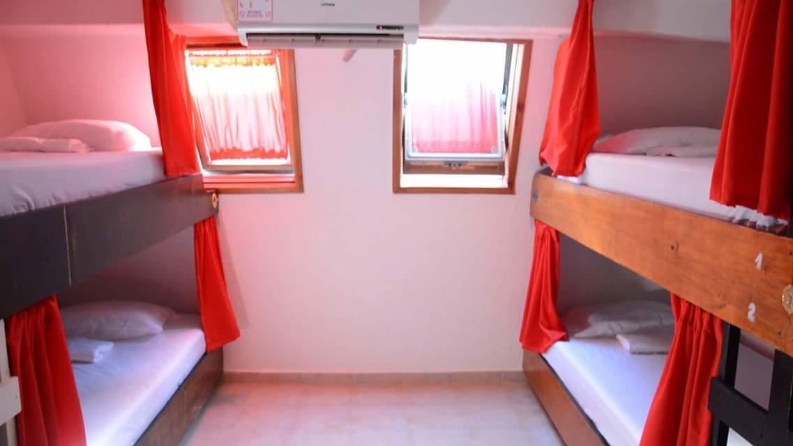 Izsla Hostel Playa Del Carmen Playa del Carmen Bagian luar foto