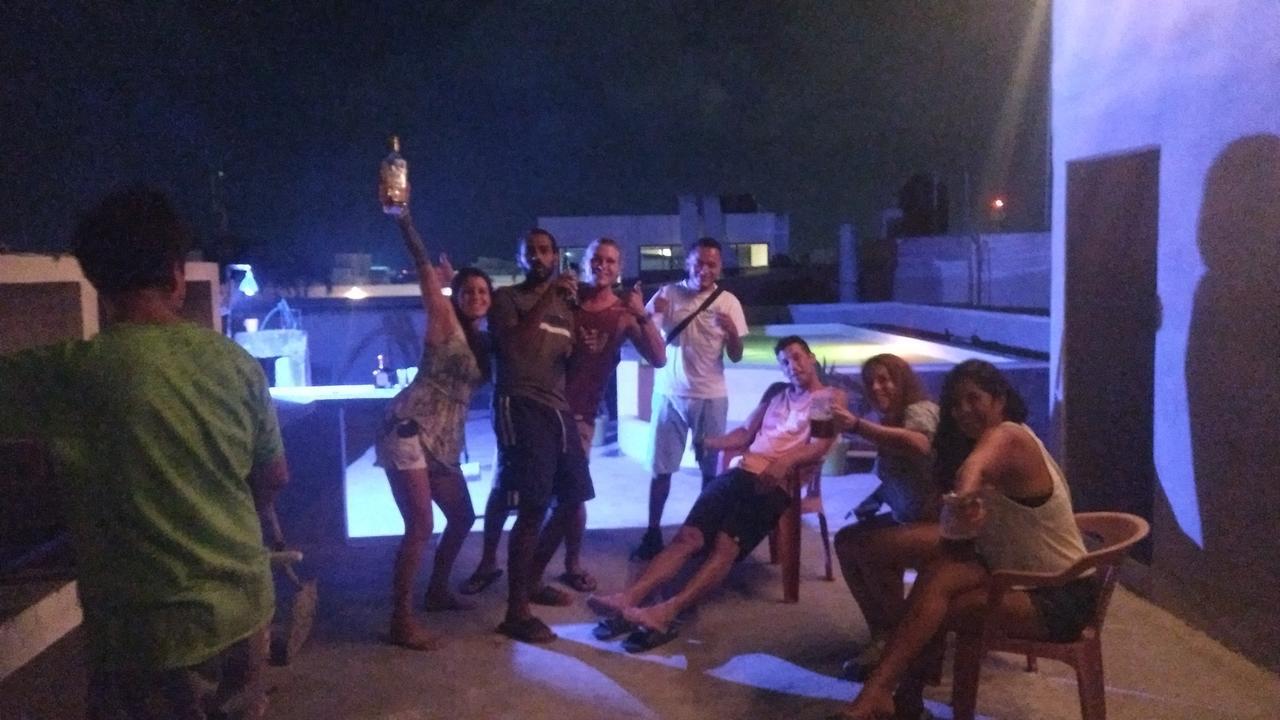 Izsla Hostel Playa Del Carmen Playa del Carmen Bagian luar foto